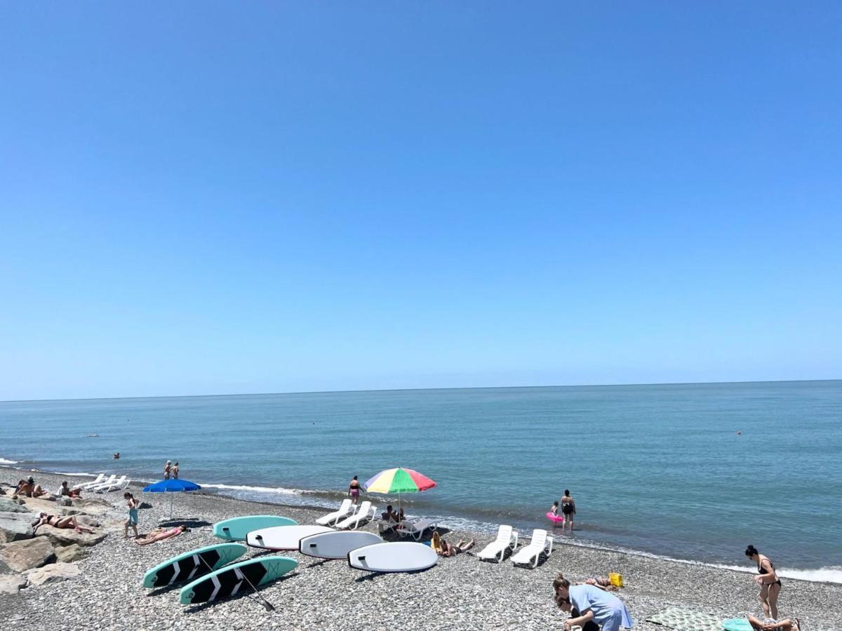 Beachfront View By Globalstay Apartment